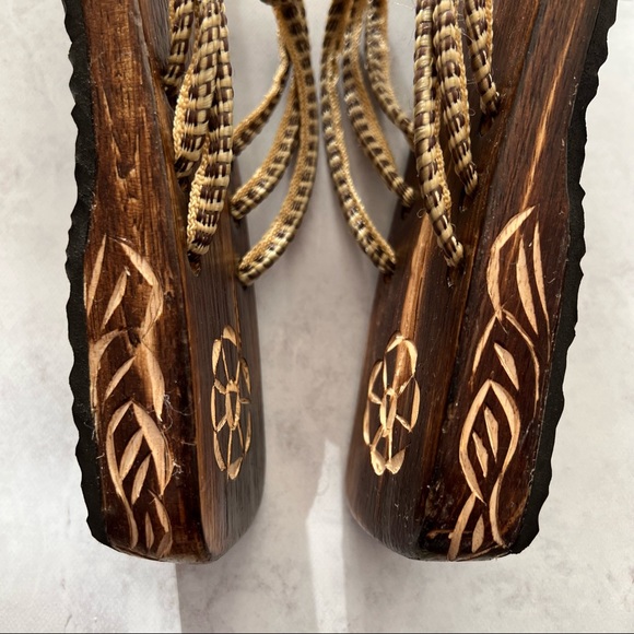 Seashells Carved Wooden Art Japanese Inspired Geta Sandal  41 - Picture 5 of 13